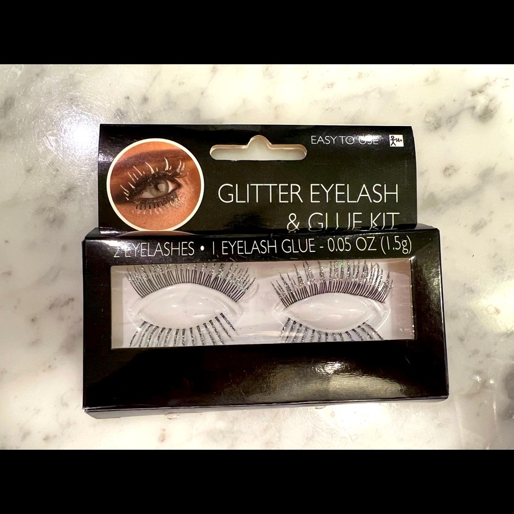 FREE 🆓 with Any Two Purchases - Silver Glitter False Eyelashes
